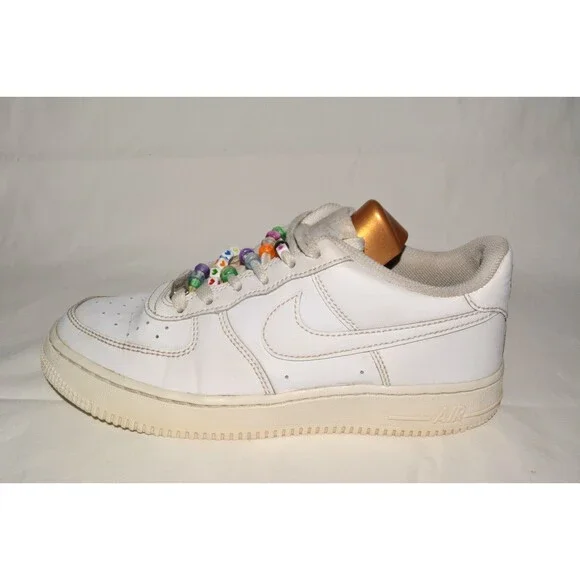 Nike Air Force 1 Sz 5.5Y Low White Leather Sneakers Youth GS Beaded Lace - Picture 4 of 8
